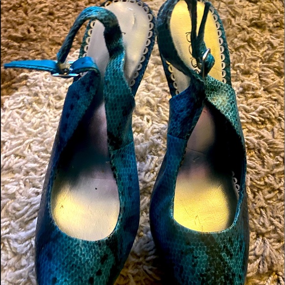 Bebe stilettos - Picture 1 of 5